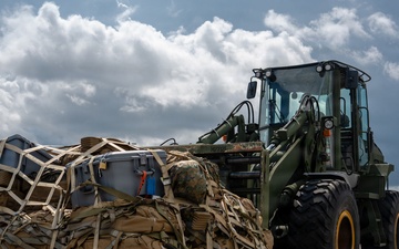 LCF-24 departs for disaster assistance to the people of Venezuela