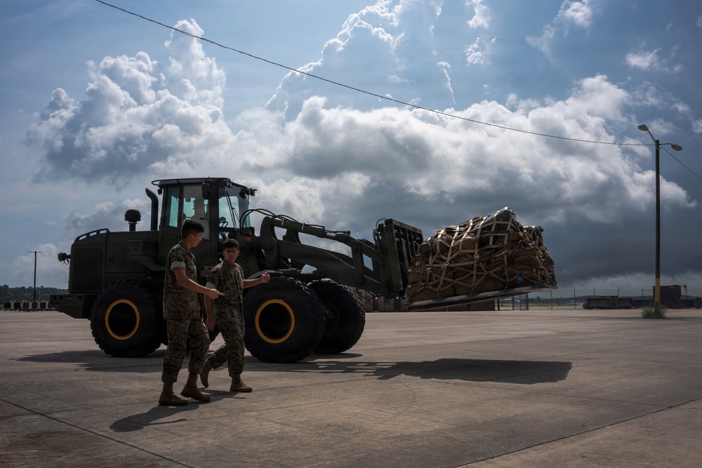 LCF-24 departs for disaster assistance to the people of Venezuela