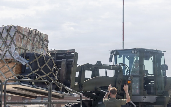 LCF-24 departs for disaster assistance to the people of Venezuela