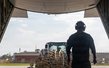LCF-24 departs for disaster assistance to the people of Venezuela