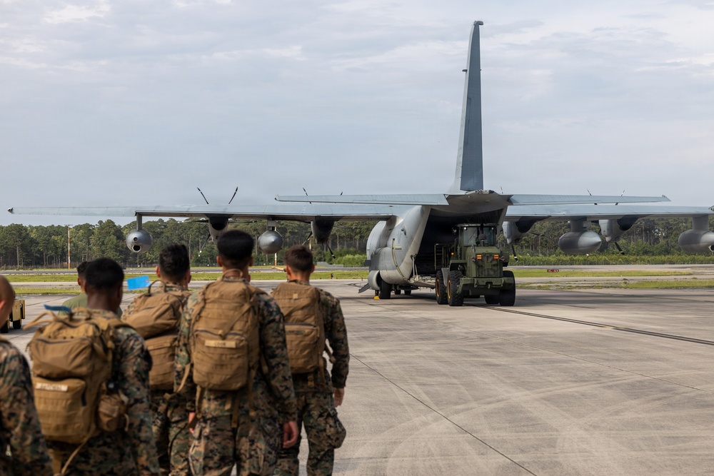 LCF-24 departs for disaster assistance to the people of Venezuela