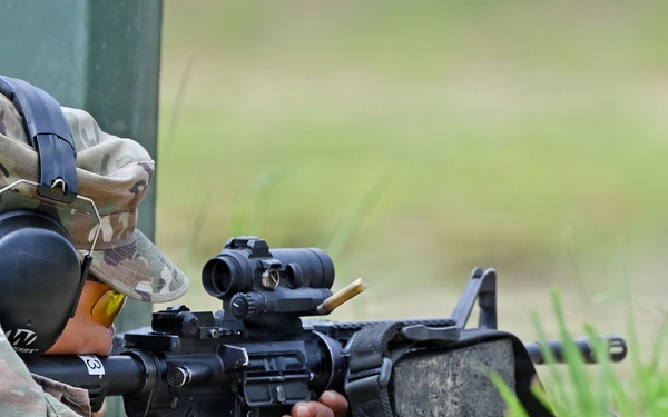 152nd Brigade Engineer Battalion Weapons Qualification at JB MDL