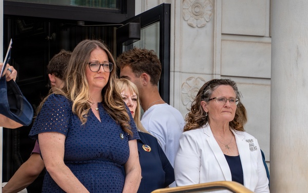 Chaplain Corps Spouses Honored During Wreath-Laying Ceremony