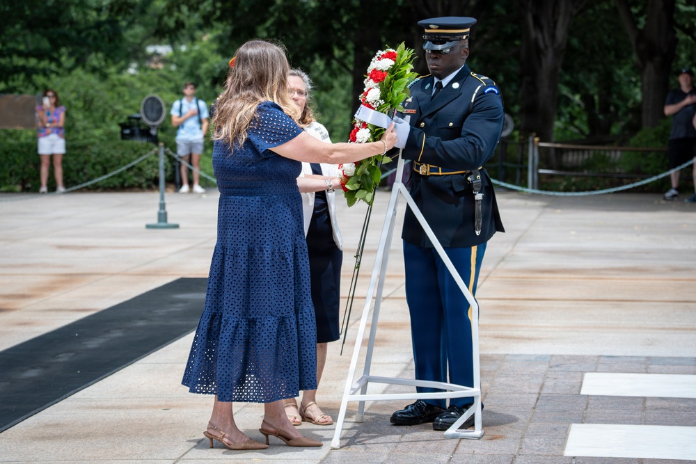 Chaplain Corps Spouses Honored During Wreath-Laying Ceremony