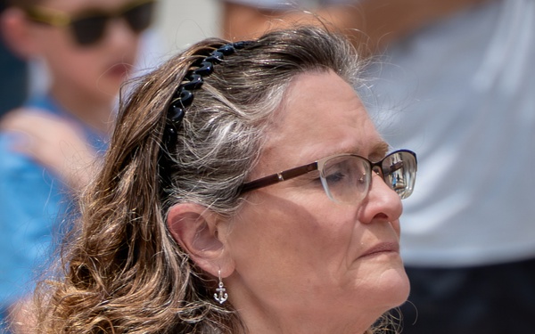 Chaplain Corps Spouses Honored During Wreath-Laying Ceremony