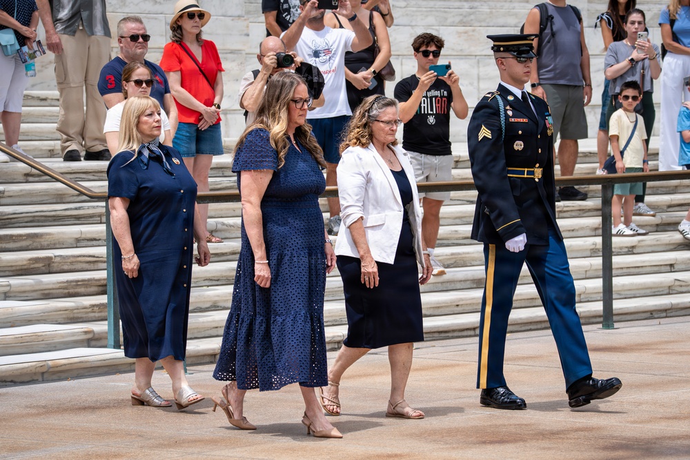 Chaplain Corps Spouses Honored During Wreath-Laying Ceremony