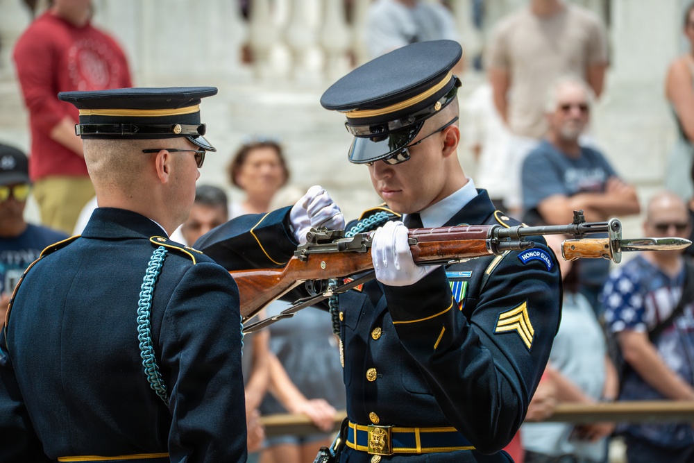 Chaplain Corps Spouses Honored During Wreath-Laying Ceremony