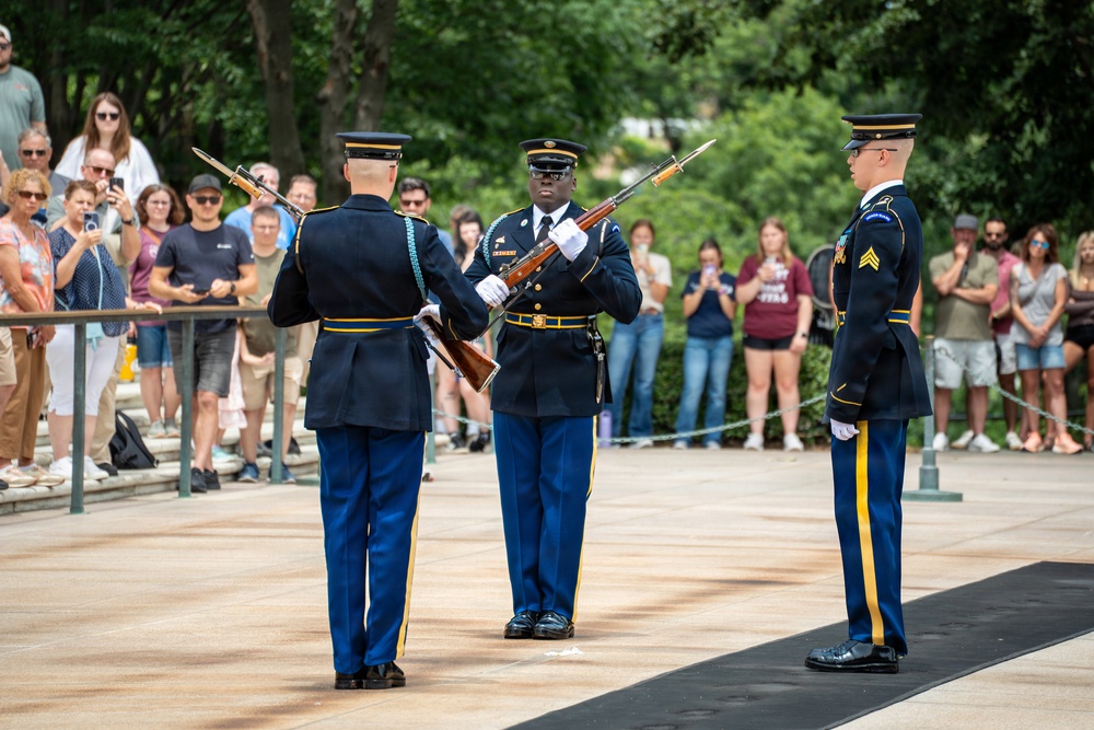 Chaplain Corps Spouses Honored During Wreath-Laying Ceremony