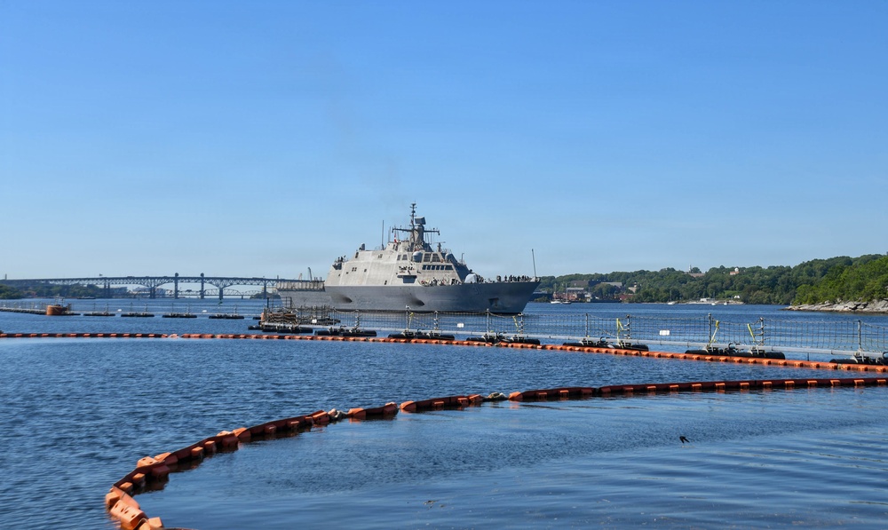USS Cleveland (LCS 31) Moors Pier Side at SUBASE