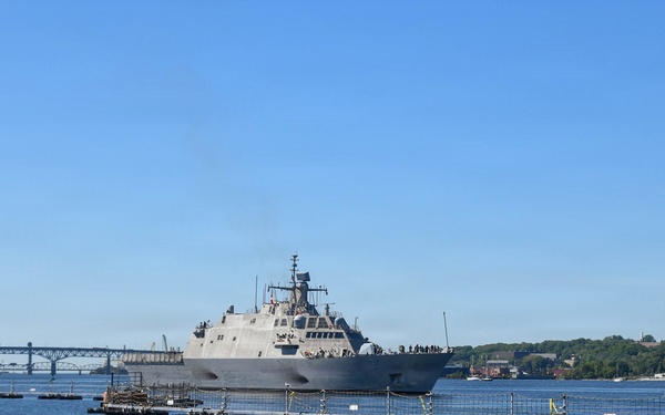 USS Cleveland (LCS 31) Moors Pier Side at SUBASE