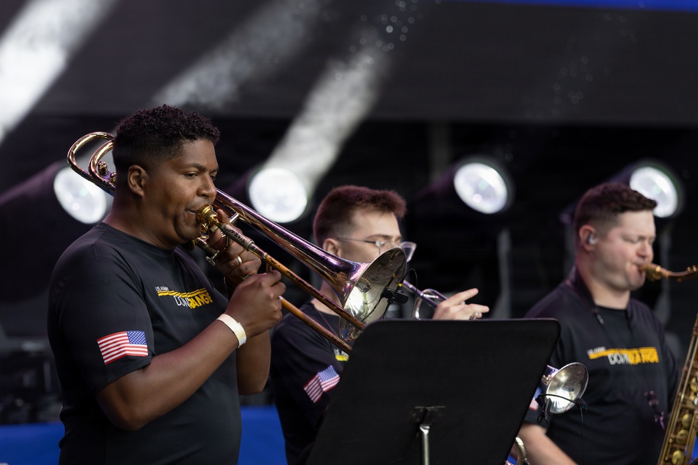 U.S. Army Band Downrange performs at the Great American State Fair
