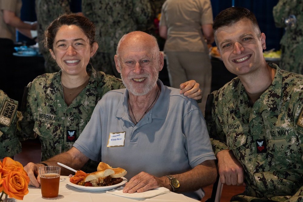 US Navy Band Hosts Alumni Day