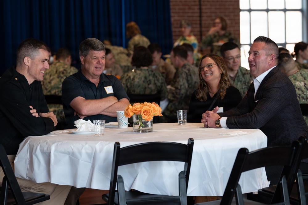 US Navy Band Hosts Alumni Day