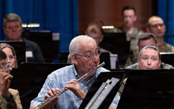 US Navy Band Hosts Alumni Day