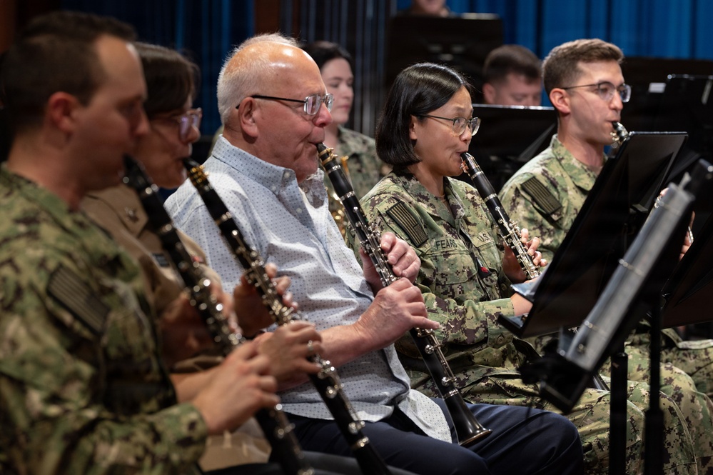US Navy Band Hosts Alumni Day