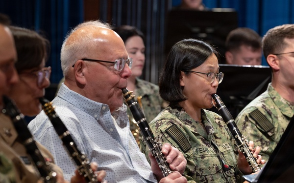 US Navy Band Hosts Alumni Day