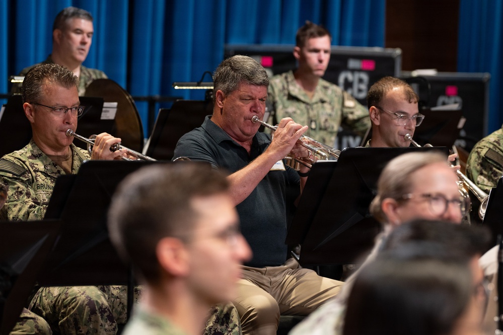 US Navy Band Hosts Alumni Day