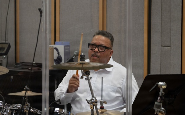 US Navy Band Hosts Alumni Day