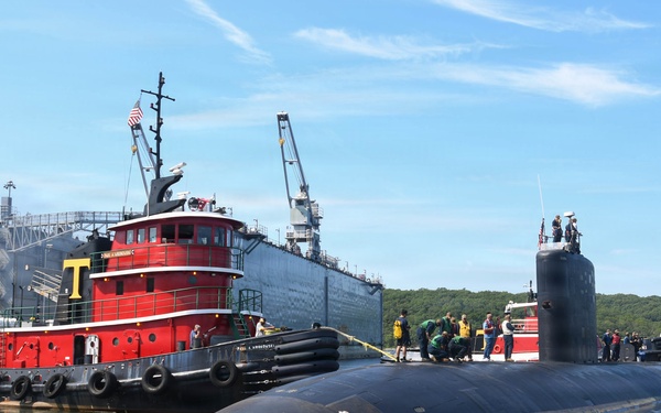 USS Albany (SSN 753) Goes Underway After Maintenance Period