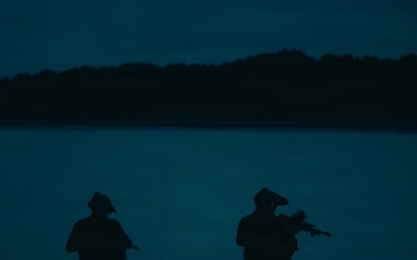 U.S. Force Recon Marines sharpen amphibious raid skills in Estonia