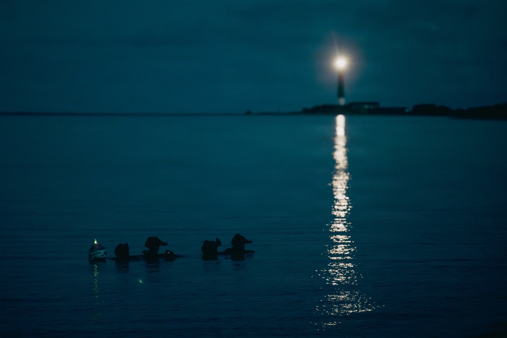 U.S. Force Recon Marines sharpen amphibious raid skills in Estonia