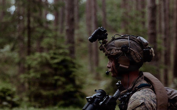 U.S. Force Recon Marines sharpen amphibious raid skills in Estonia