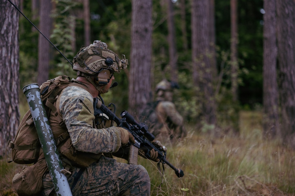 U.S. Force Recon Marines sharpen amphibious raid skills in Estonia
