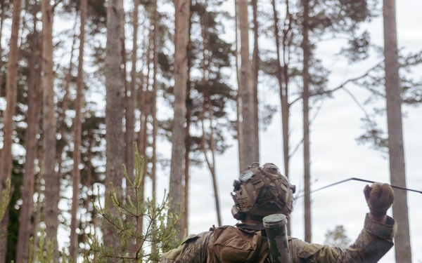 U.S. Force Recon Marines sharpen amphibious raid skills in Estonia