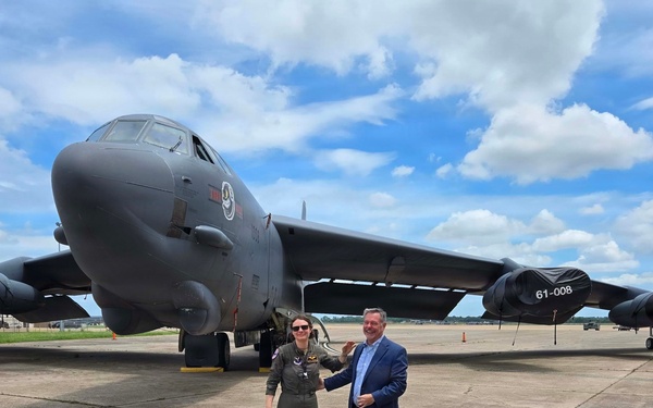 A Legacy Takes Flight| FTU Graduate Creates B-52 WSO Legacy with Father