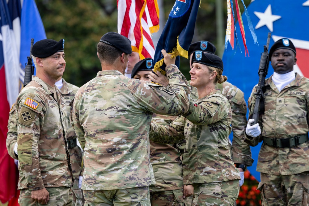 USARPAC HHBN Change of Command
