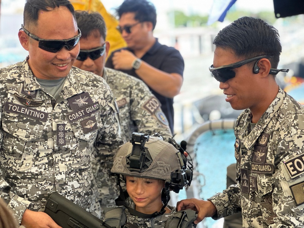 PCG opens BRP Gabriela Silang to Filipino community, uniformed personnel, and retirees in Hawaii during RIMPAC 2026