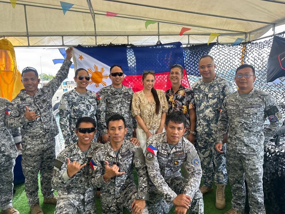 PCG opens BRP Gabriela Silang to Filipino community, uniformed personnel, and retirees in Hawaii during RIMPAC 2026