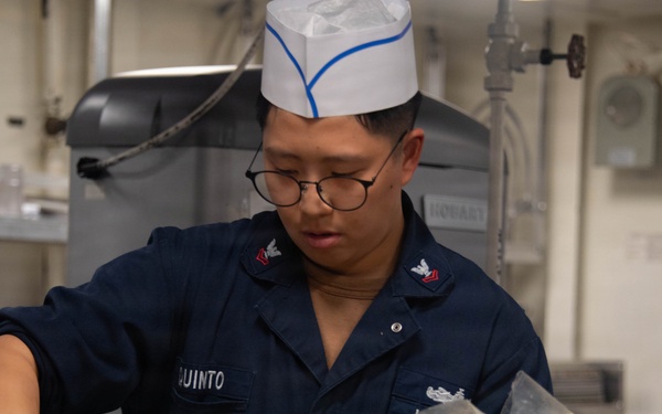 Sailors, Marines Prepare Food Aboard USS Boxer