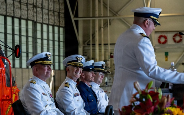 Coast Guard Air Station Kodiak holds change of command ceremony