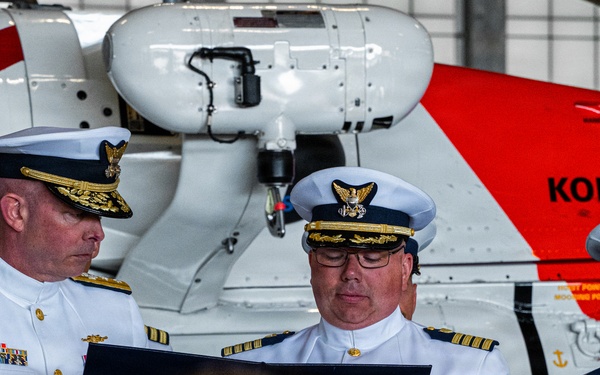 Coast Guard Air Station Kodiak holds change of command ceremony