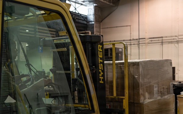 436th APS cargo processors keep cargo moving