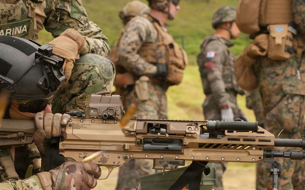 U.S., ROK, Mexican Marines conduct live-fire range