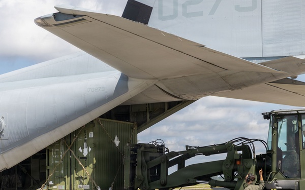 CLC-21 loads equipment in support of disaster assistance for the people of Venezuela