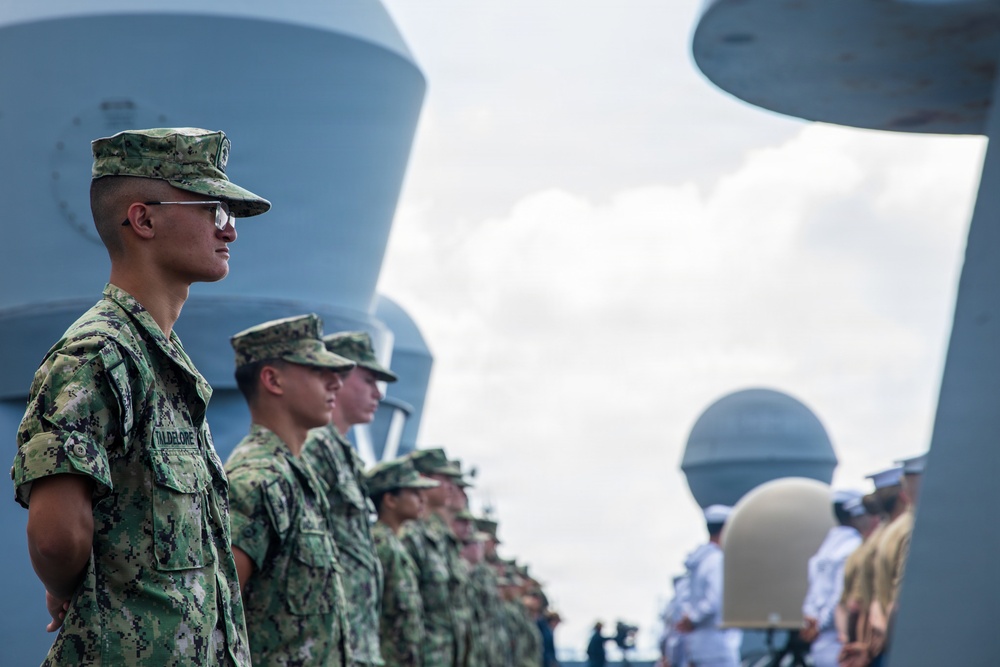 USS Arlington (LPD 24) departs SAIL 250 Maryland &amp; Airshow Baltimore