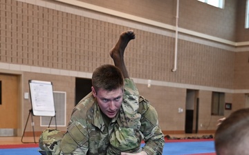Combatives course hosted by NH Army National Guard