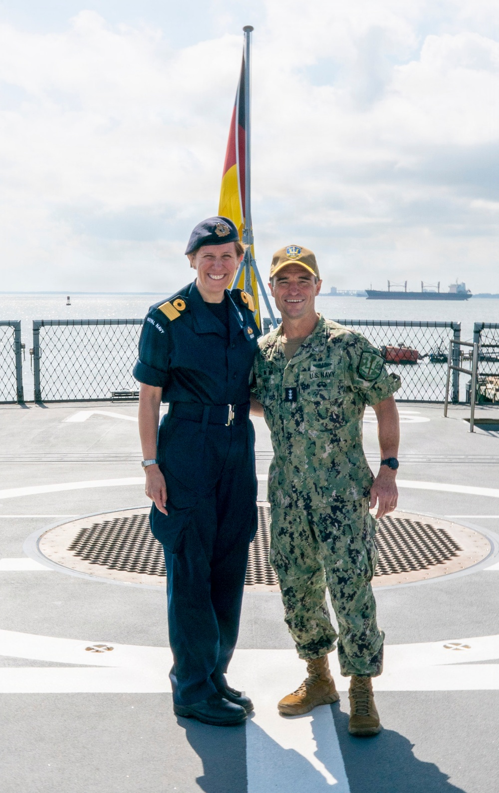 Commander, U.S 2nd Fleet Visits  Standing NATO Maritime Group 1 (SNMG1)
