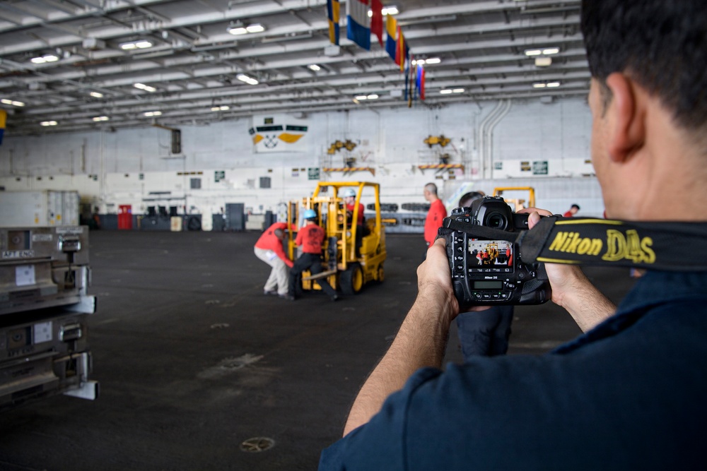 Nimitz Sailors Prepare for Ammunition Offload