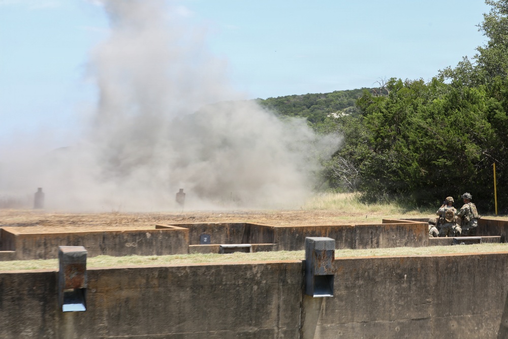410th Military Police Company Conducts Claymore Mine Training on Fort Hood