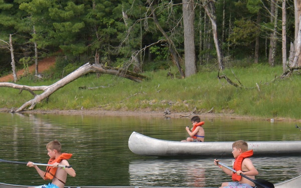 Badger Youth Camp builds bonds among children of Wisconsin Guardsmen