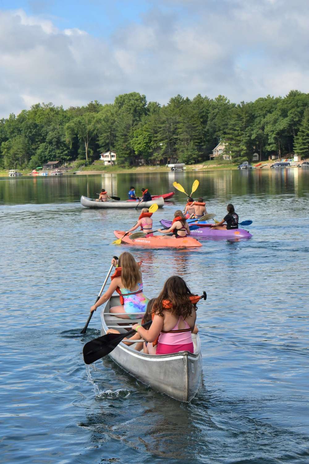 Badger Youth Camp builds bonds among children of Wisconsin Guardsmen