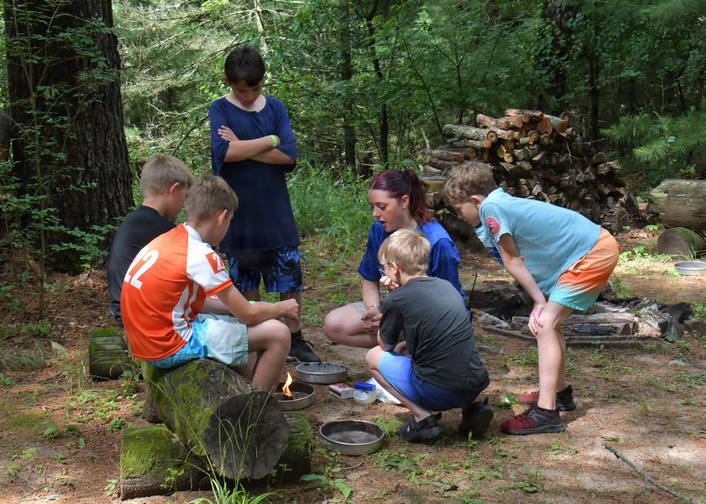 Badger Youth Camp builds bonds among children of Wisconsin Guardsmen