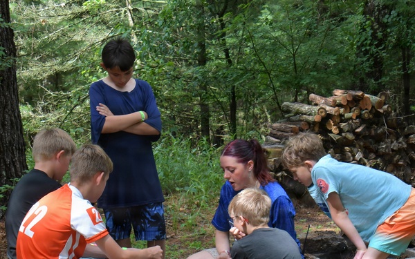 Badger Youth Camp builds bonds among children of Wisconsin Guardsmen