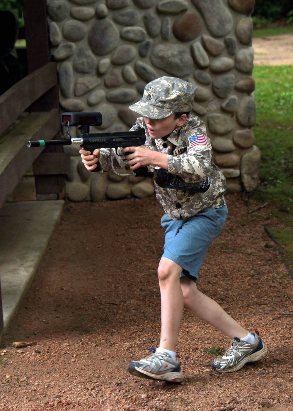 Badger Youth Camp builds bonds among children of Wisconsin Guardsmen