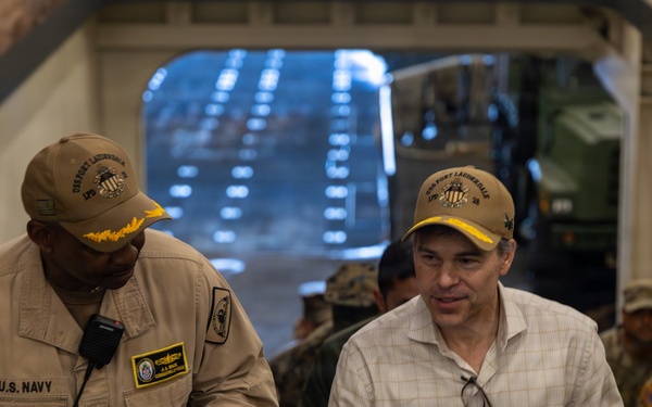 LCF-24: John M. Barrett Tours USS Fort Lauderdale