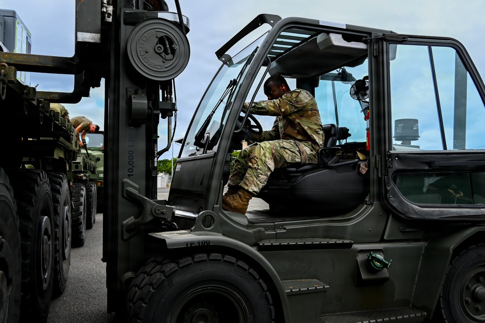 735 AMS aids USMC, Australian Defense Force in RIMPAC cargo movement